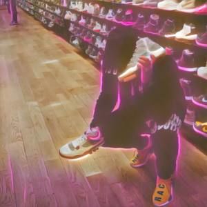 Meet your Posher, Justin